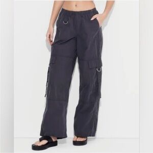 NWT Wild Fable Women's Mid-Rise Wide Leg Cargo Pants, Medium, Dark Gray, NWT
